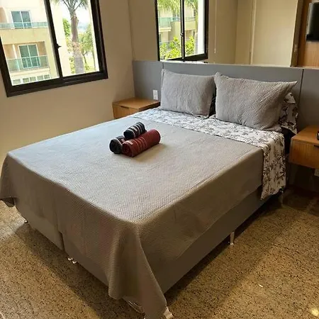 Flat No Life Resort A Beira Lago Brasilia Exterior photo