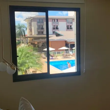 Flat No Life Resort A Beira Lago Brasilia Exterior photo